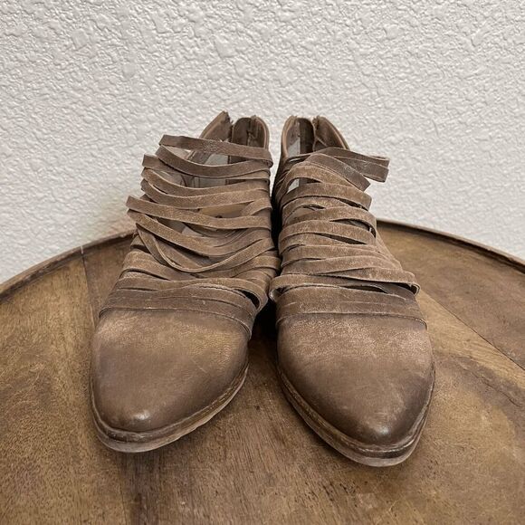 Free People Lost Valley Suede Brown Ankle Boot Women's 36 US 6 - Picture 4 of 7